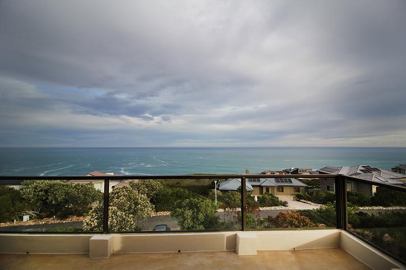 5 Bedroom Property for Sale in Village On Sea Western Cape